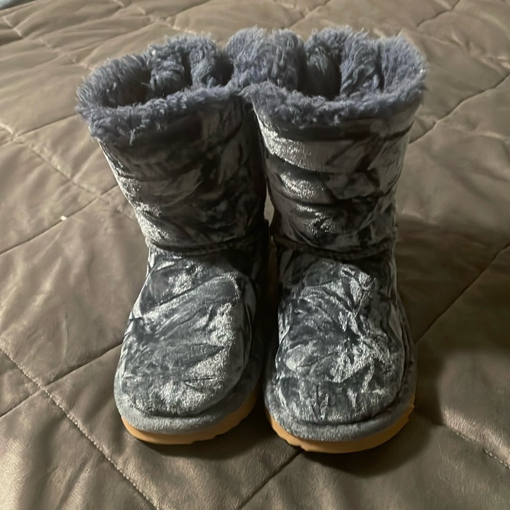 Girls blue Bailey bow II UGG boots